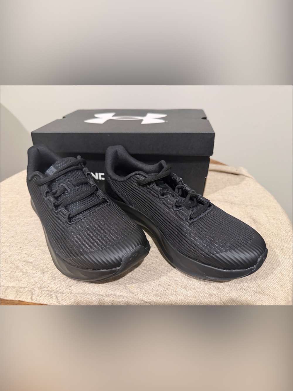 Under Armour Kids Black Lightweight Athletic Shoes